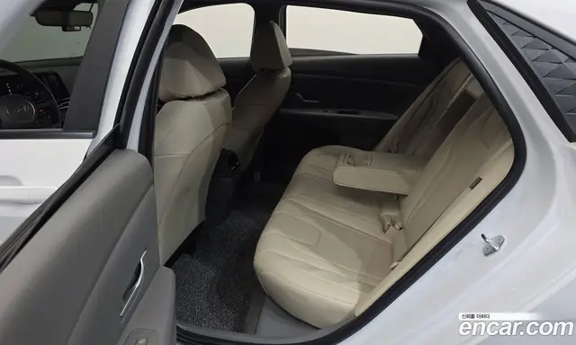 Hyundai Avante 2023 1.6 автомат (гидро), миниатюра 12