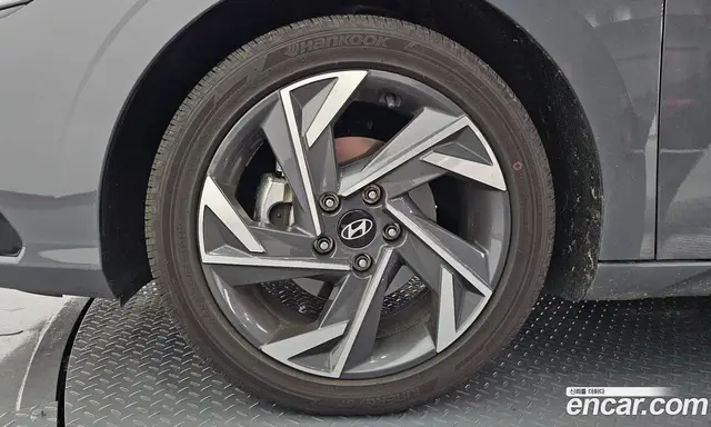 Hyundai Avante 2025 1.6 автомат (гидро), миниатюра 4