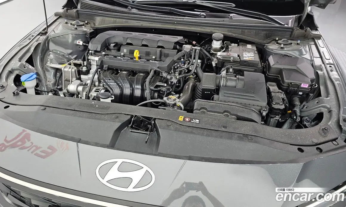 Hyundai Avante 2025 1.6 автомат (гидро), фото 5