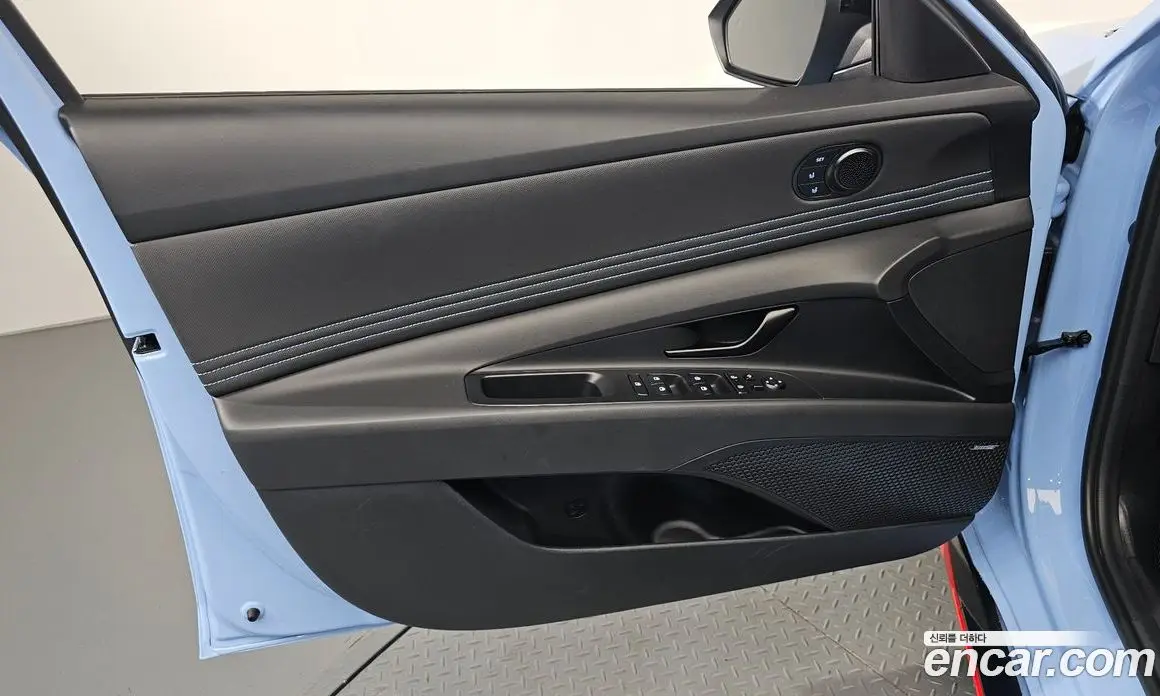Hyundai Avante 2025 2.0 автомат (гидро), фото 13