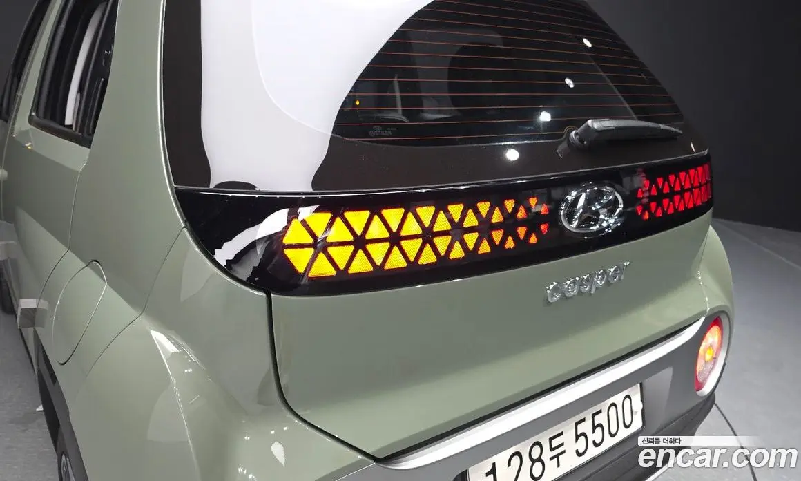 Hyundai Casper 2024 1.0 автомат (гидро), фото 8
