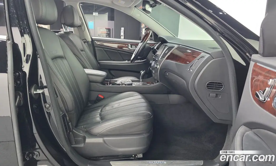 Hyundai Equus 2011 3.8 автомат (гидро), фото 16