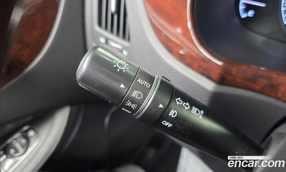 Hyundai Equus 2011 3.8 автомат (гидро), фото 27