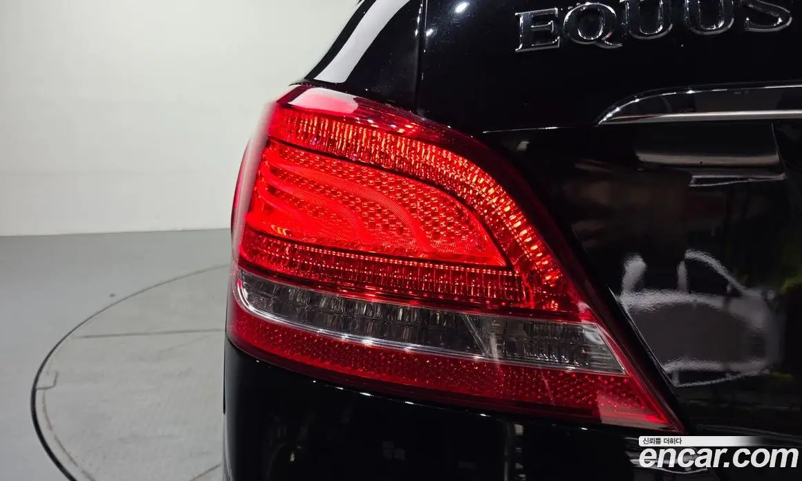 Hyundai Equus 2011 3.8 автомат (гидро), фото 8