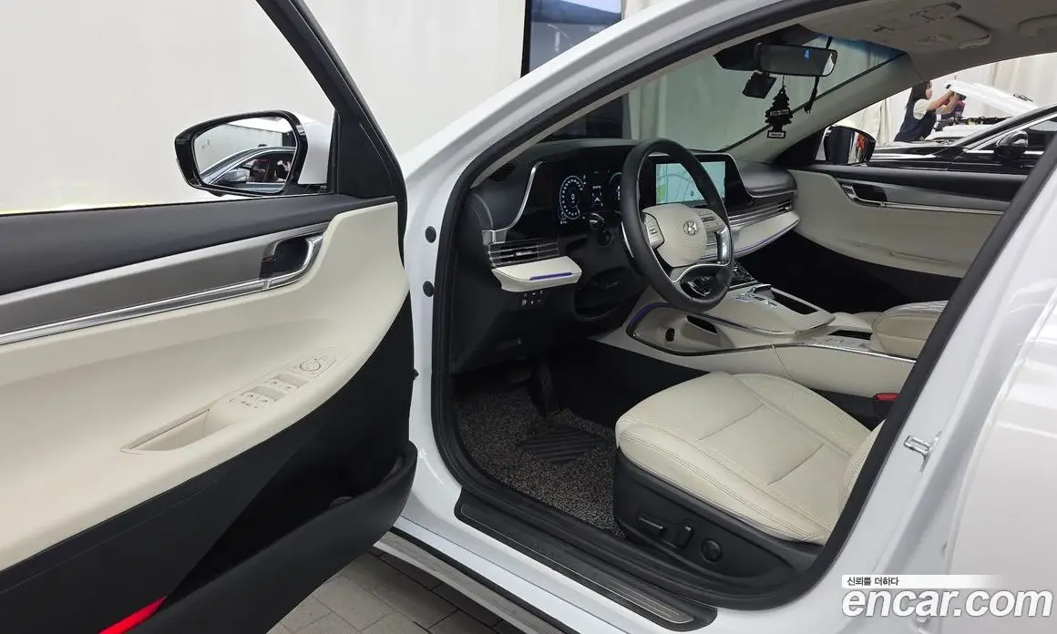 Hyundai Grandeur 2022 2.5 автомат (гидро), фото 13