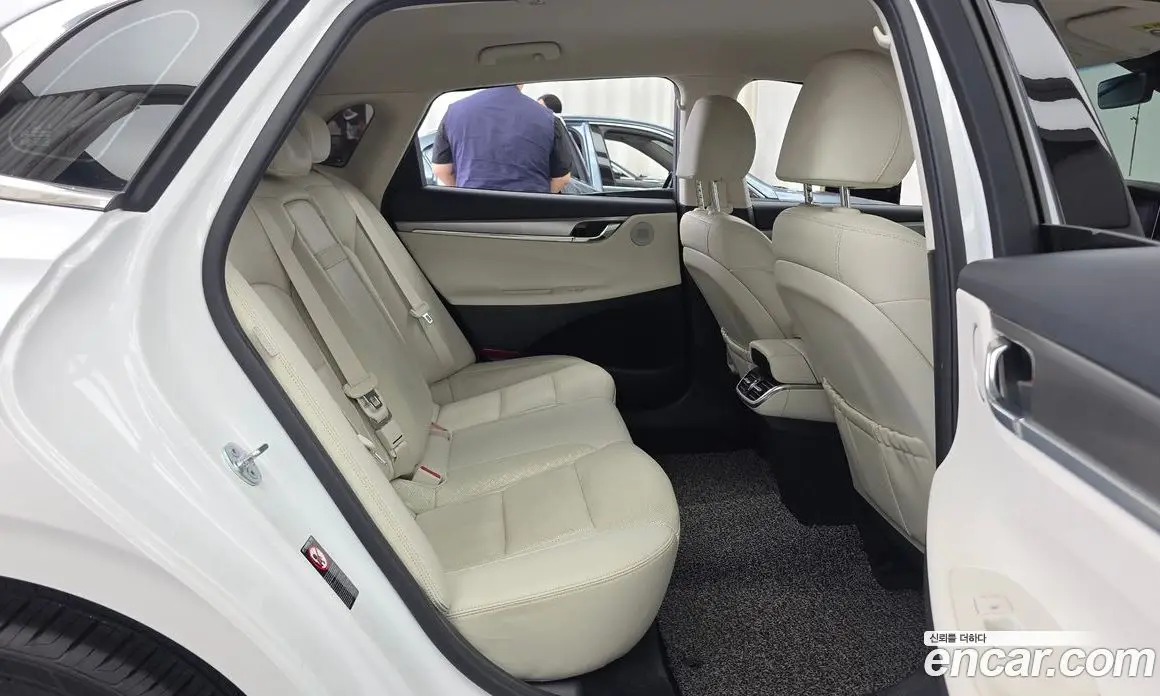 Hyundai Grandeur 2022 2.5 автомат (гидро), фото 16