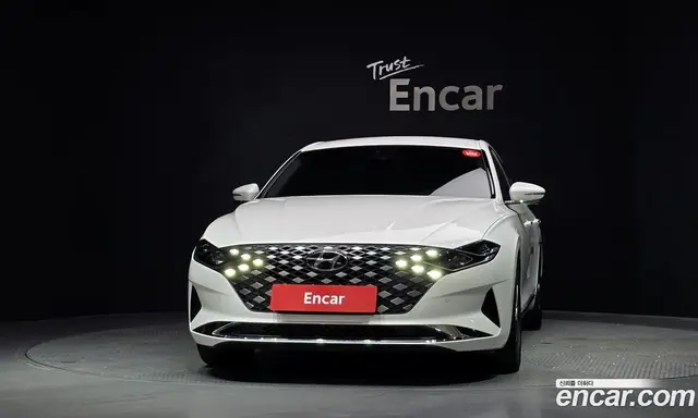 Hyundai Grandeur 2022 2.5 автомат (гидро), миниатюра 3