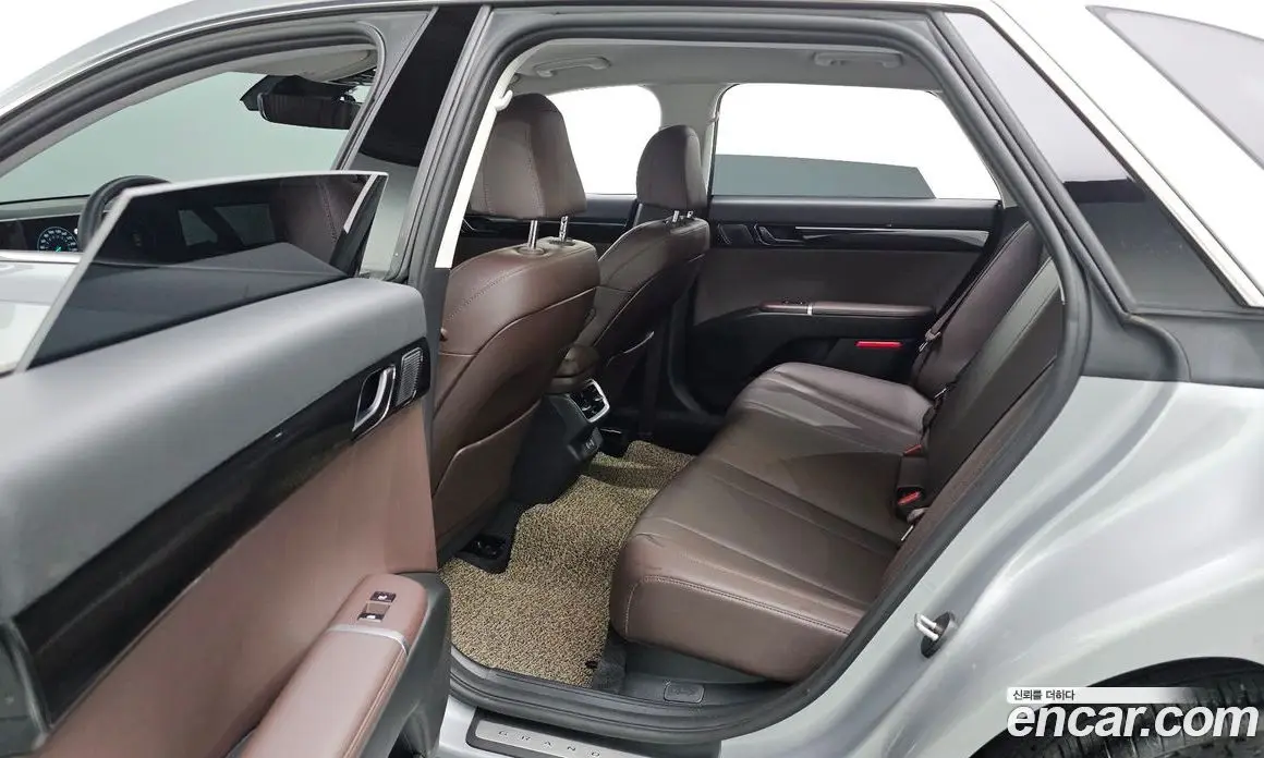 Hyundai Grandeur 2023 2.5 автомат (гидро), фото 19