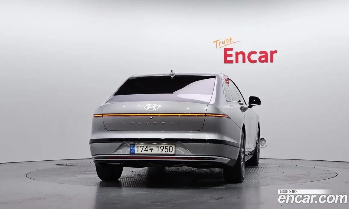 Hyundai Grandeur 2023 2.5 автомат (гидро), фото 4
