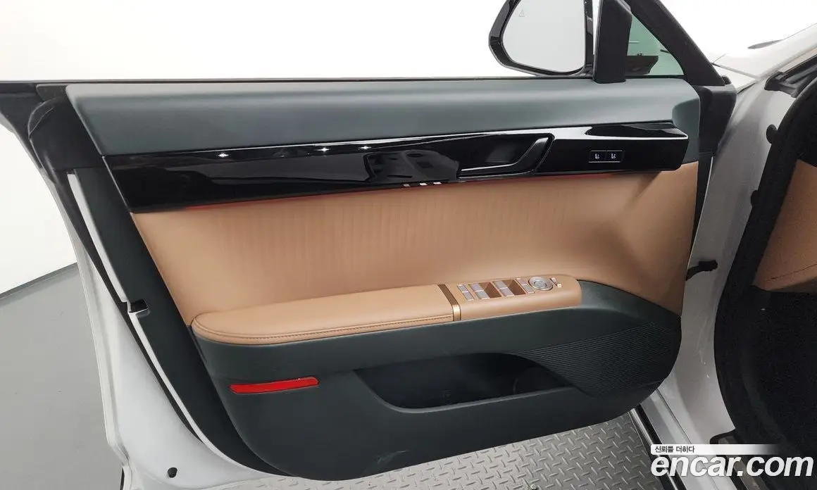 Hyundai Grandeur 2023 1.6 автомат (гидро), фото 14