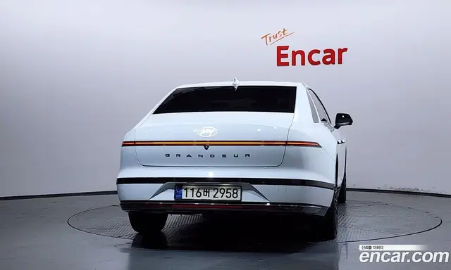 Hyundai Grandeur 2023 1.6 автомат (гидро), миниатюра 4