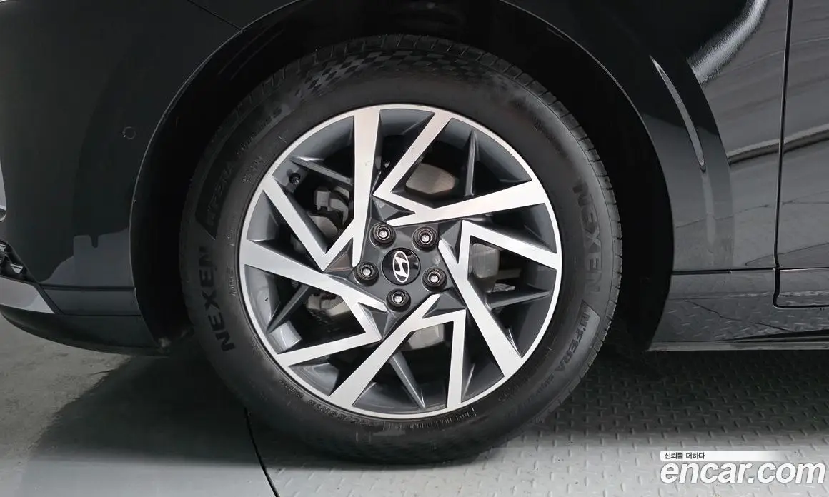 Hyundai Grandeur 2023 2.5 автомат (гидро), фото 5