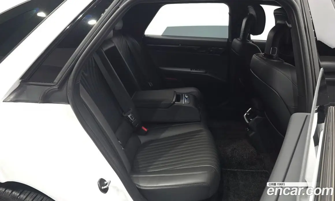Hyundai Grandeur 2024 1.6 автомат (гидро), фото 11