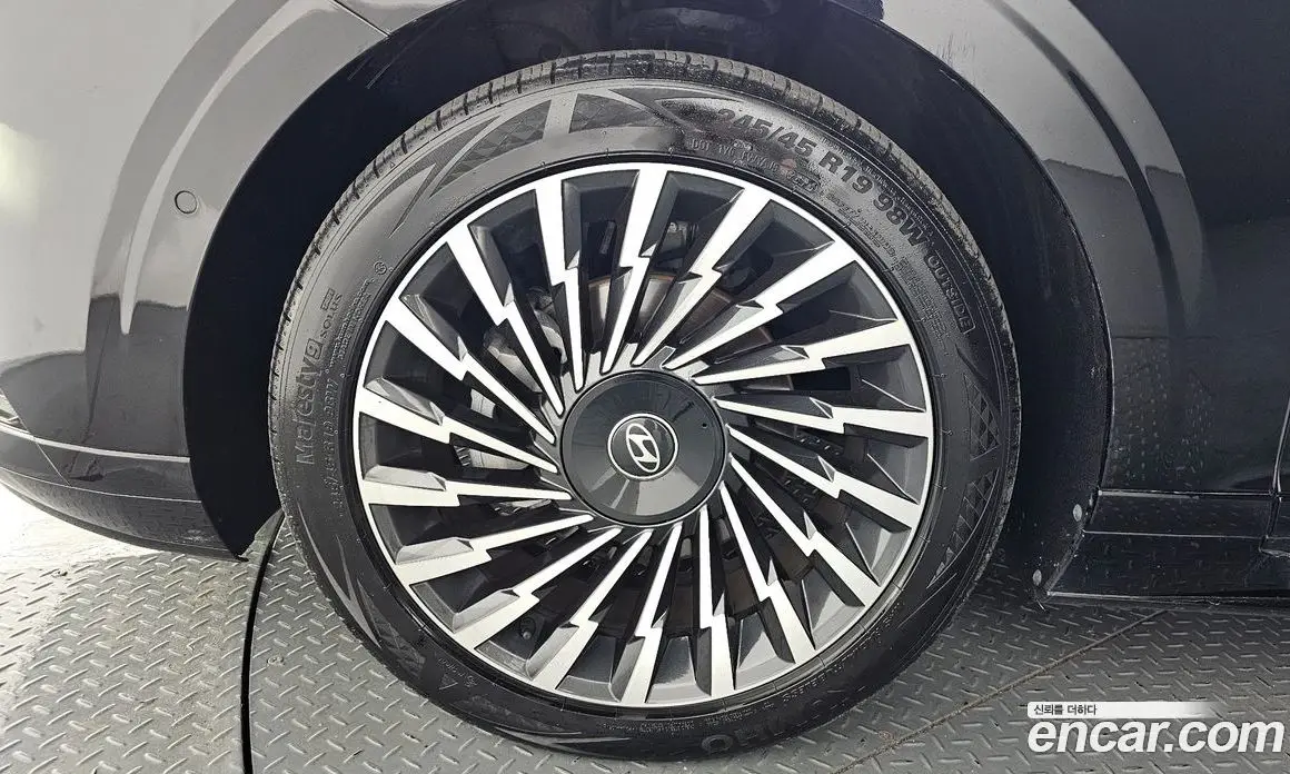 Hyundai Grandeur 2024 1.6 автомат (гидро), фото 5
