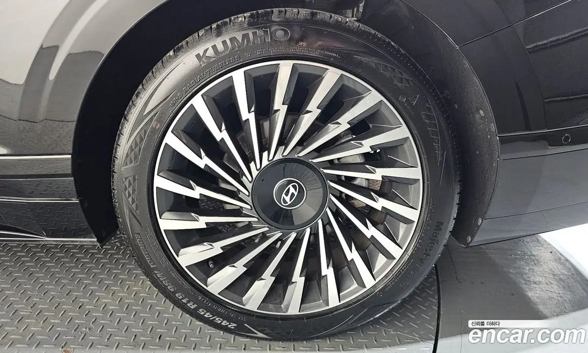 Hyundai Grandeur 2024 1.6 автомат (гидро), фото 7