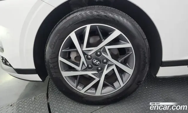 Hyundai Grandeur 2024 2.5 автомат (гидро), миниатюра 5