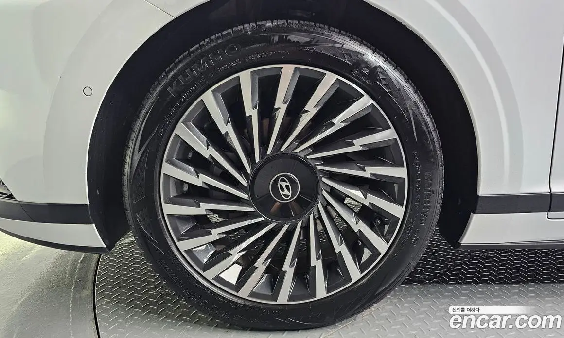 Hyundai Grandeur 2024 1.6 автомат (гидро), фото 5