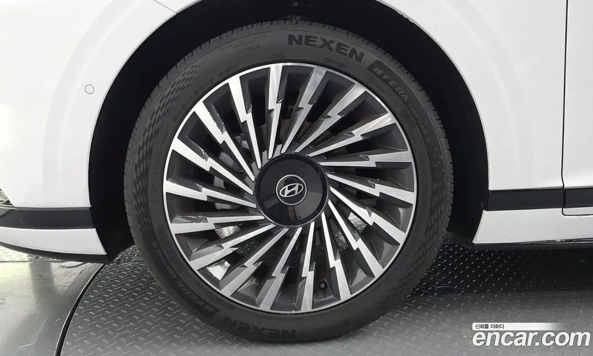Hyundai Grandeur 2025 1.6 автомат (гидро), фото 5