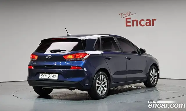Hyundai i30 2017 1.4 автомат (гидро), миниатюра 2