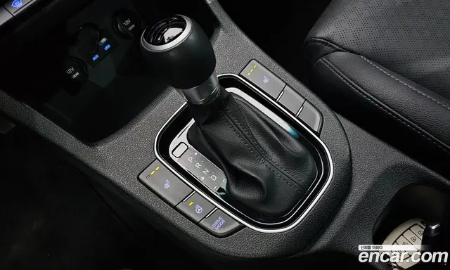 Hyundai i30 2017 1.4 автомат (гидро), миниатюра 12
