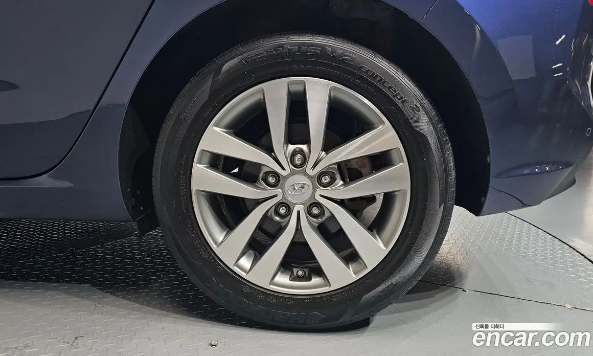 Hyundai i30 2017 1.4 автомат (гидро), фото 7