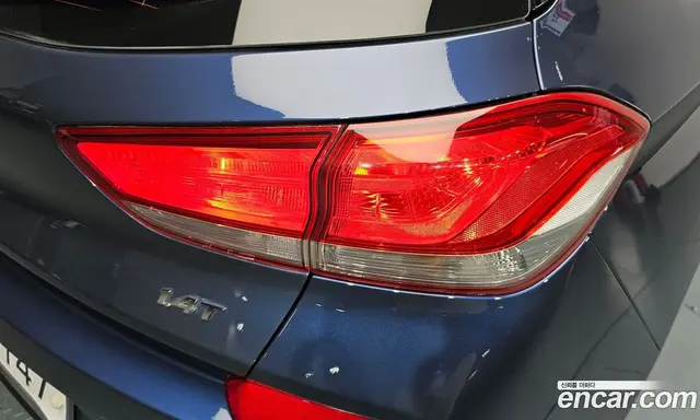 Hyundai i30 2017 1.4 автомат (гидро), миниатюра 9