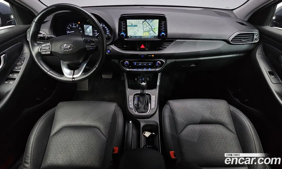Hyundai i30 2017 1.4 автомат (гидро), фото 10