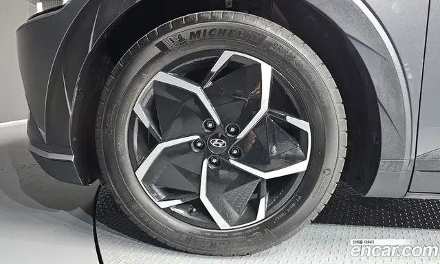 Hyundai Ioniq 5 2024 0.1 автомат (гидро), миниатюра 5