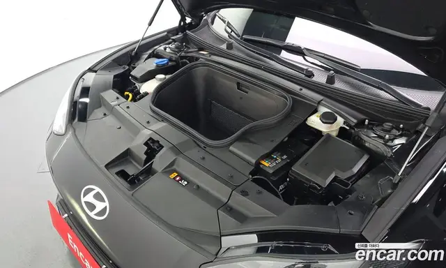 Hyundai Ioniq 6 2023 0.1 автомат (гидро), миниатюра 6