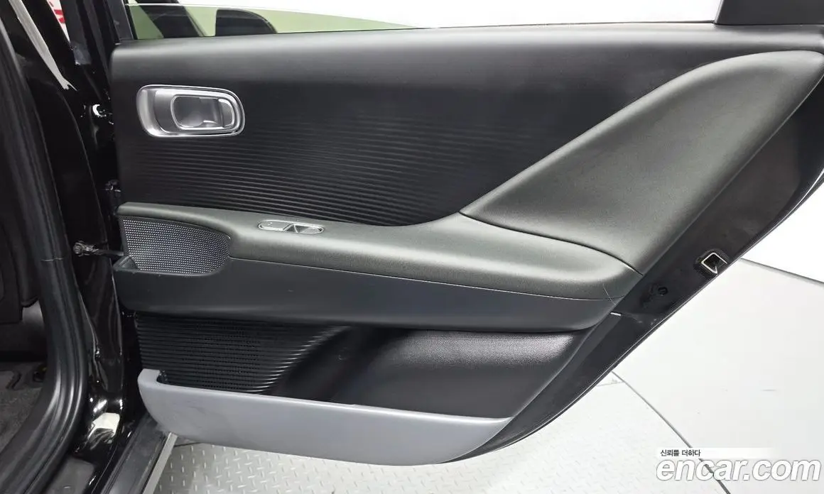 Hyundai Ioniq 6 2024 0.1 автомат (гидро), фото 15