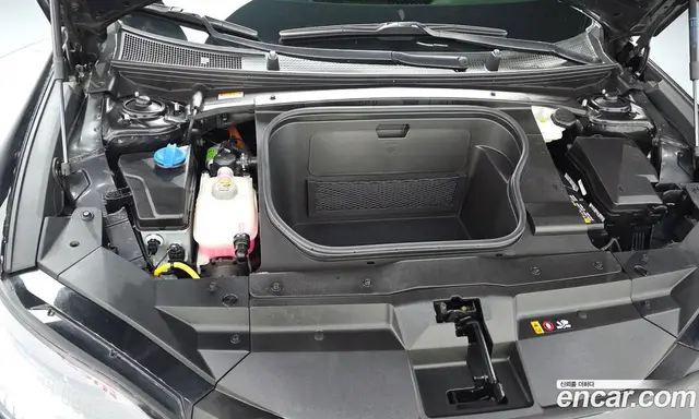 Hyundai Ioniq 6 2024 0.1 автомат (гидро), миниатюра 6