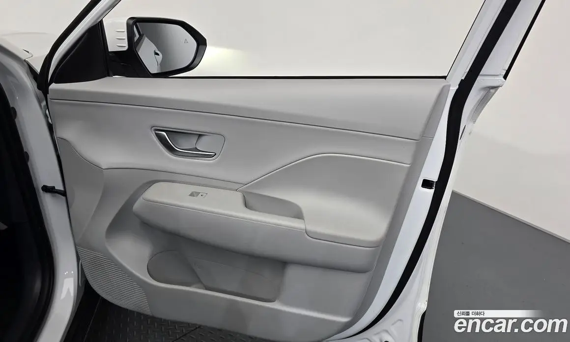 Hyundai Kona 2025 1.6 автомат (гидро), фото 14