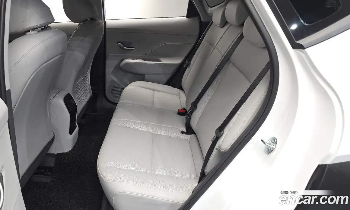 Hyundai Kona 2025 1.6 автомат (гидро), фото 17