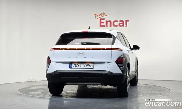 Hyundai Kona 2025 1.6 автомат (гидро), миниатюра 4