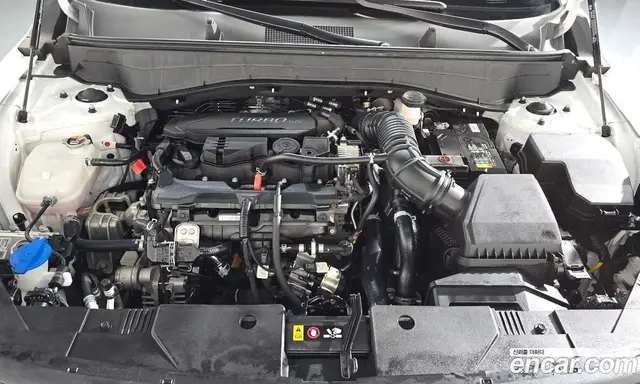Hyundai Kona 2025 1.6 автомат (гидро), миниатюра 6