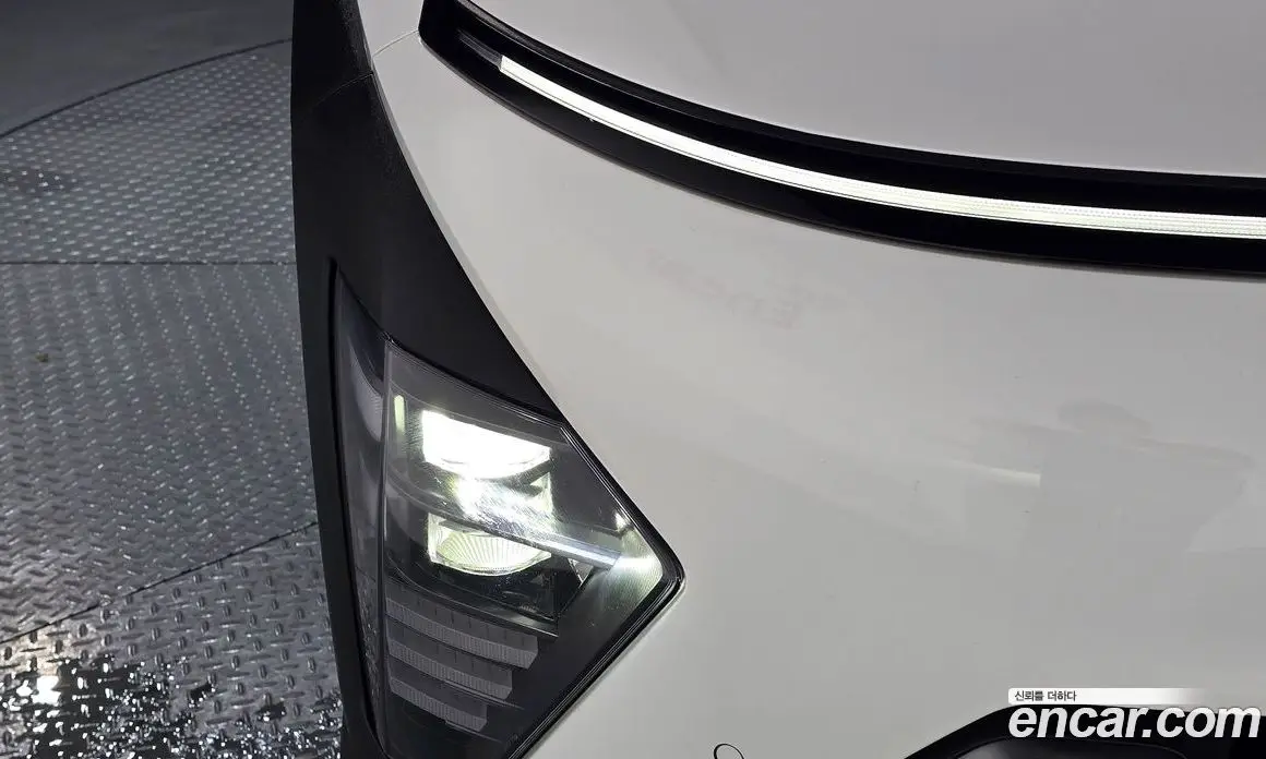 Hyundai Kona 2025 1.6 автомат (гидро), фото 8