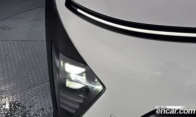 Hyundai Kona 2025 1.6 автомат (гидро), миниатюра 8