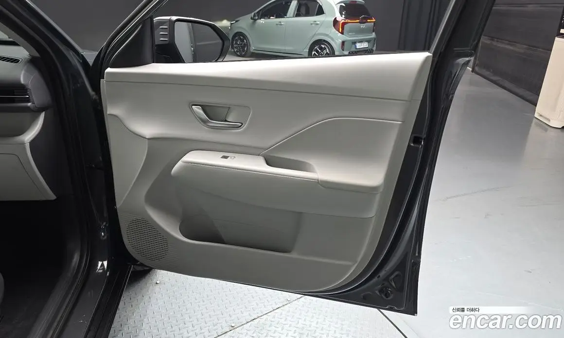 Hyundai Kona 2025 1.6 автомат (гидро), фото 15