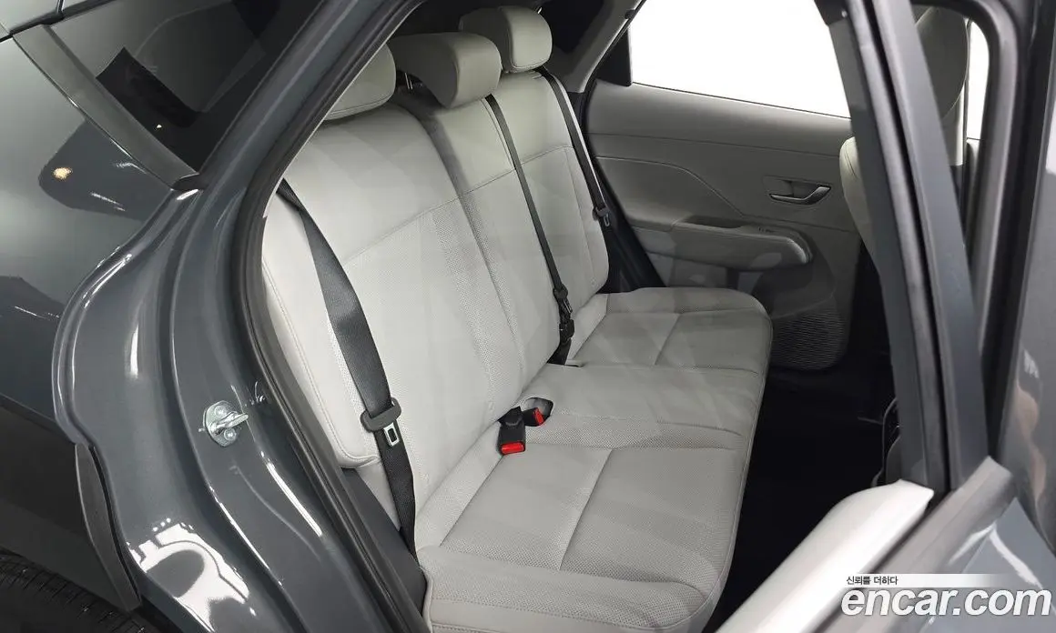 Hyundai Kona 2025 1.6 автомат (гидро), фото 18
