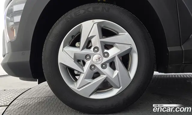 Hyundai Kona 2025 1.6 автомат (гидро), миниатюра 5