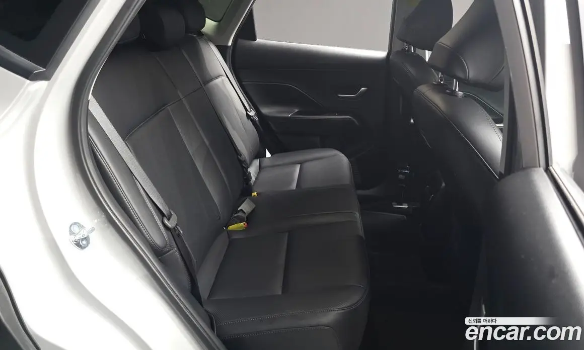 Hyundai Kona 2025 1.6 автомат (гидро), фото 17