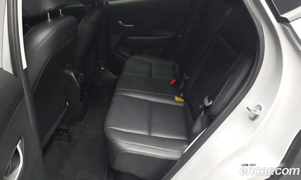 Hyundai Kona 2025 1.6 автомат (гидро), фото 18