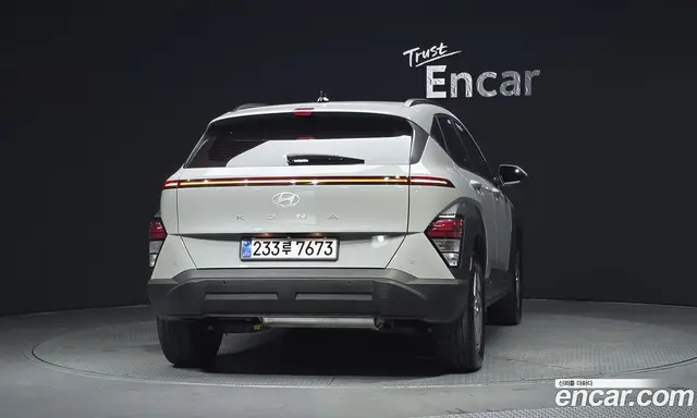 Hyundai Kona 2025 1.6 автомат (гидро), миниатюра 4
