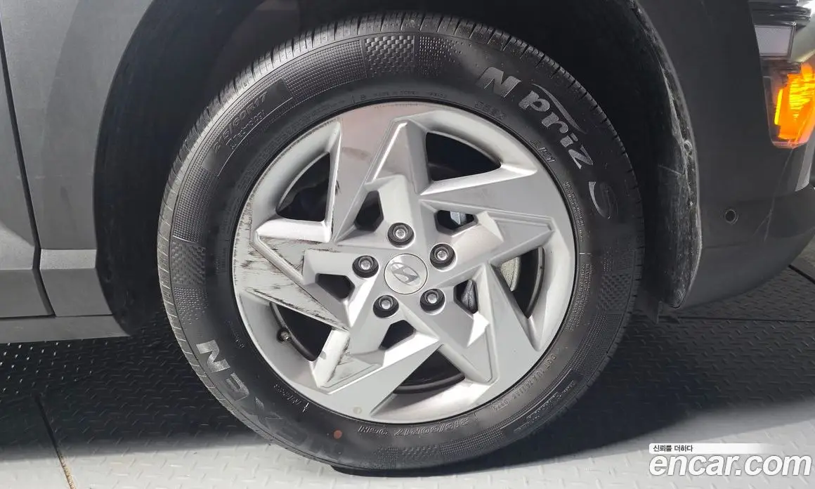 Hyundai Kona 2025 1.6 автомат (гидро), фото 7