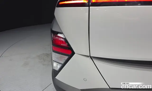 Hyundai Kona 2025 1.6 автомат (гидро), миниатюра 9