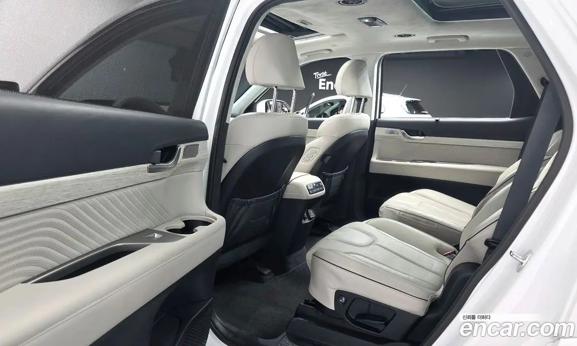 Hyundai Palisade 2023 3.8 автомат (гидро), фото 17