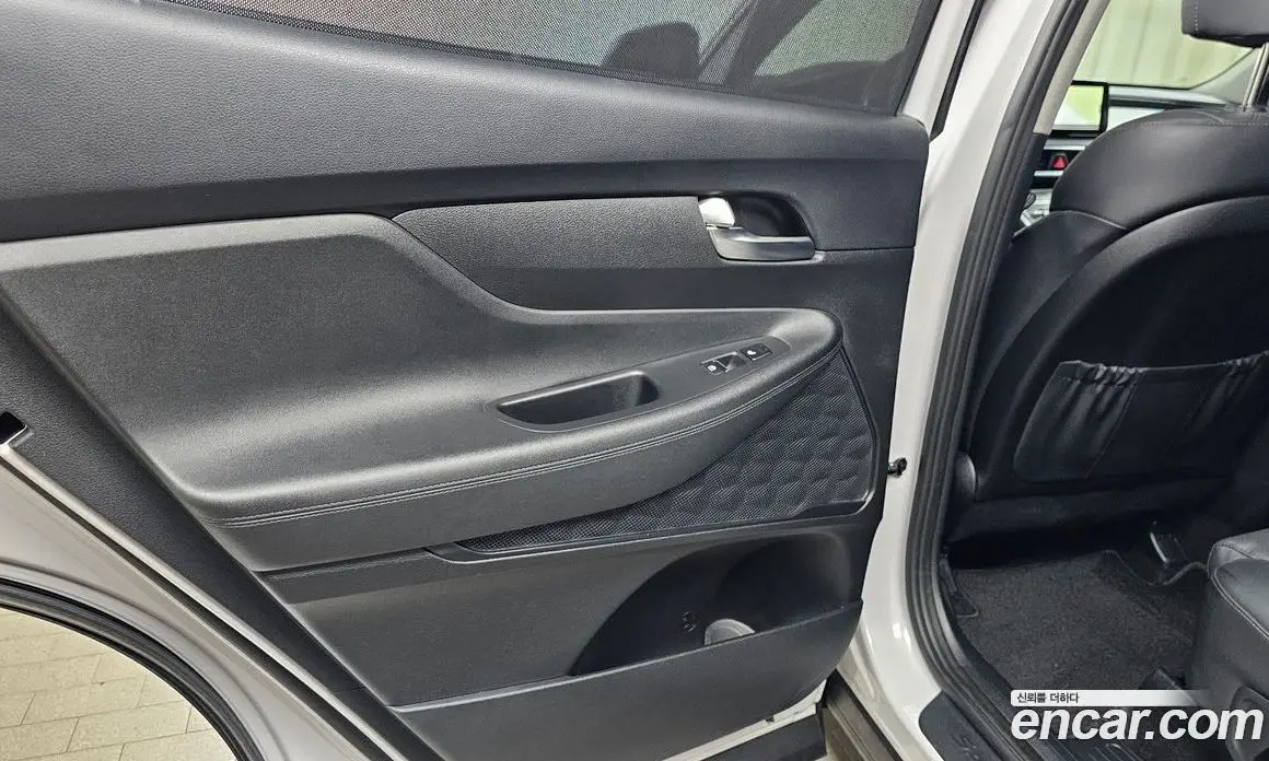 Hyundai Santa Fe 2022 2.2 автомат (гидро), фото 15