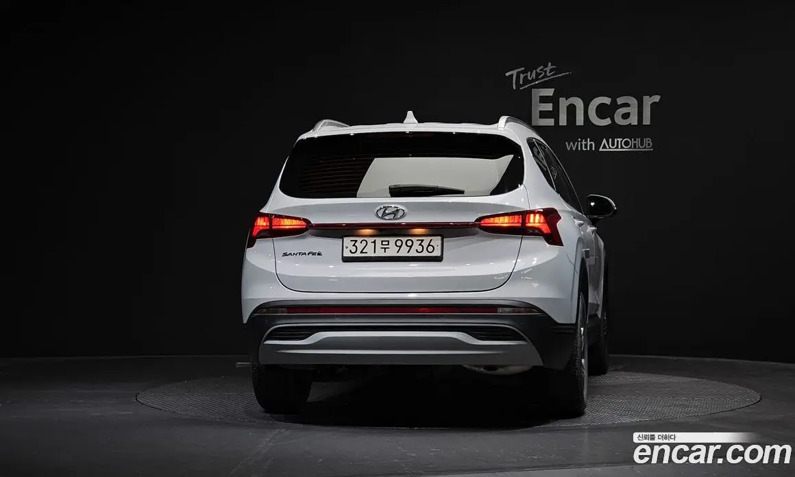 Hyundai Santa Fe 2022 2.2 автомат (гидро), фото 4