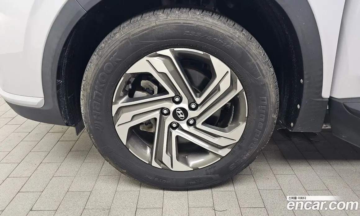 Hyundai Santa Fe 2022 2.2 автомат (гидро), фото 5