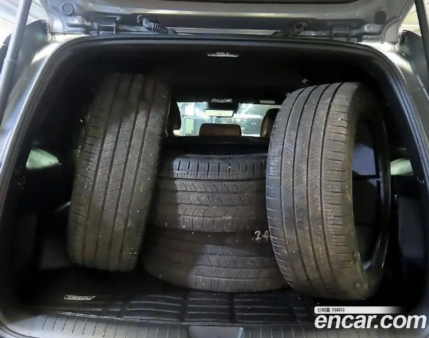 Hyundai Santa Fe 2023 2.5 автомат (гидро), фото 20
